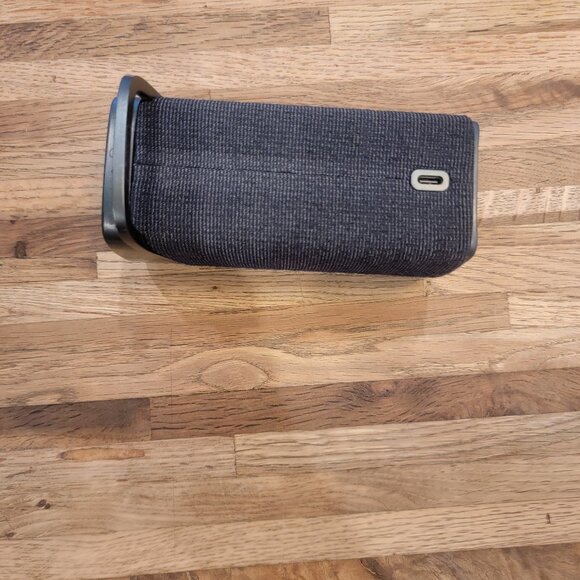 Philips S3505 Wireless Bluetooth Speaker - Picture 3 of 9